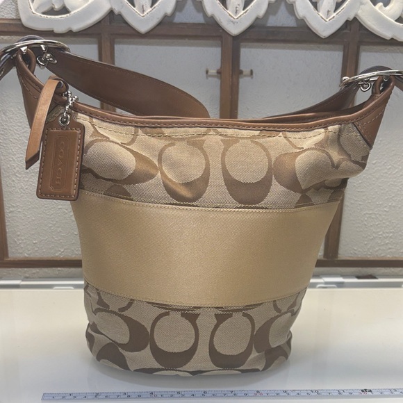 Coach Handbags - Coach Tan and Brown Bucket Signature Shoulder/Crossbody Bag EUC! 2009